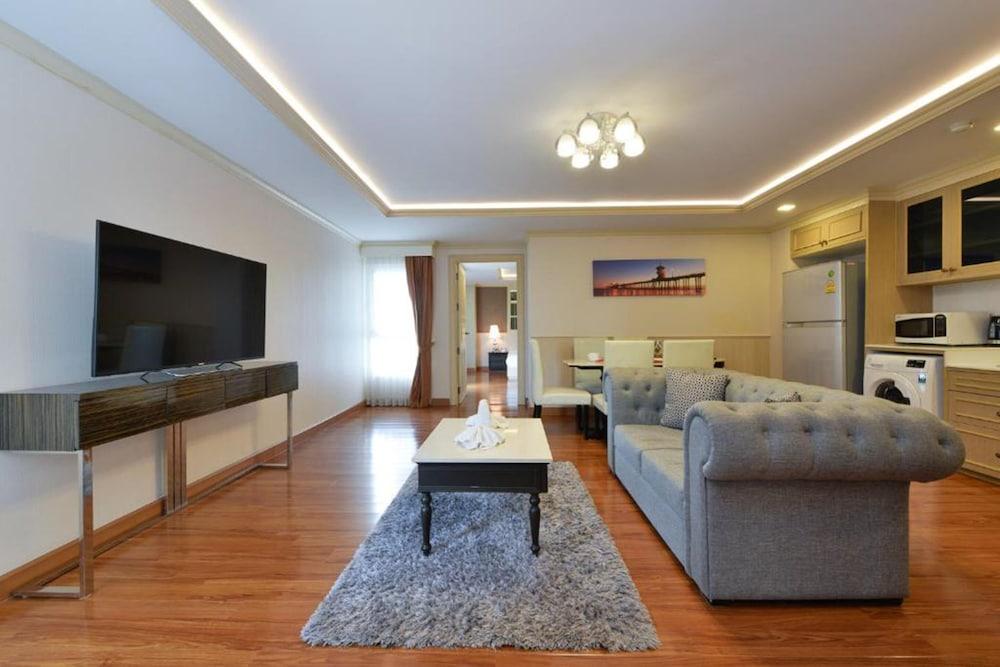 בנגקוק Aspira Hana Executive Apartment Thonglor מראה חיצוני תמונה