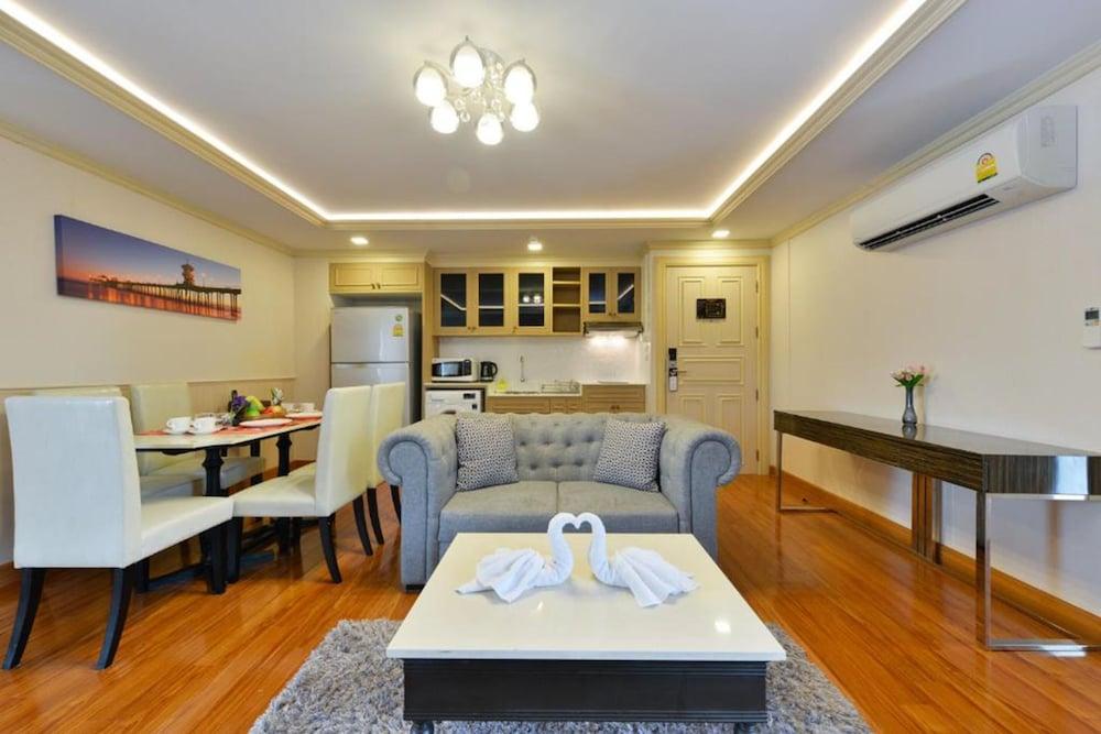 בנגקוק Aspira Hana Executive Apartment Thonglor מראה חיצוני תמונה