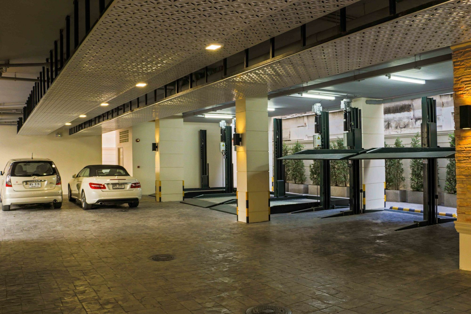 בנגקוק Aspira Hana Executive Apartment Thonglor מראה חיצוני תמונה